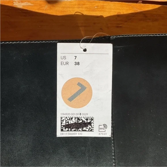 H&M  Black Over the Knee-High Boots Size 7. NWT - Picture 5 of 8